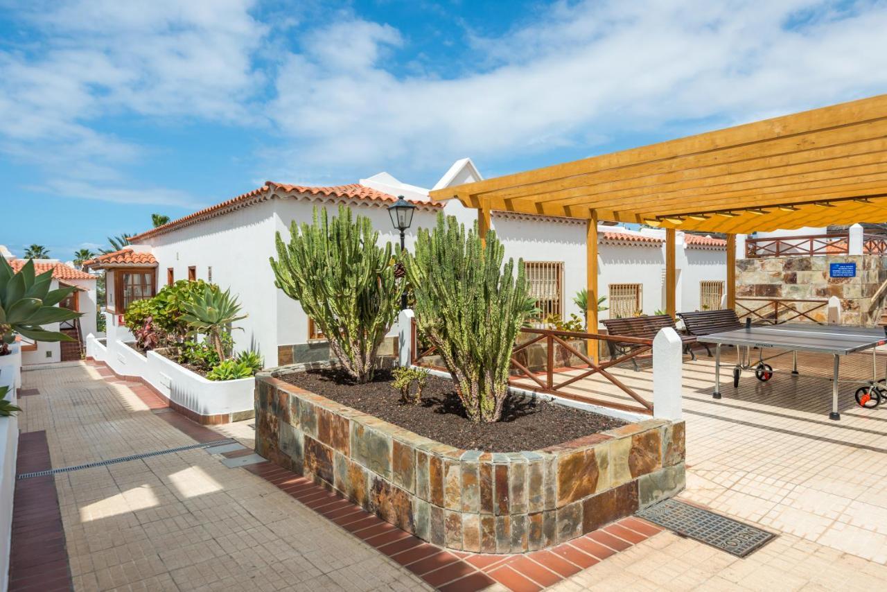 Apartamentos El Beril Costa Adeje Exterior photo