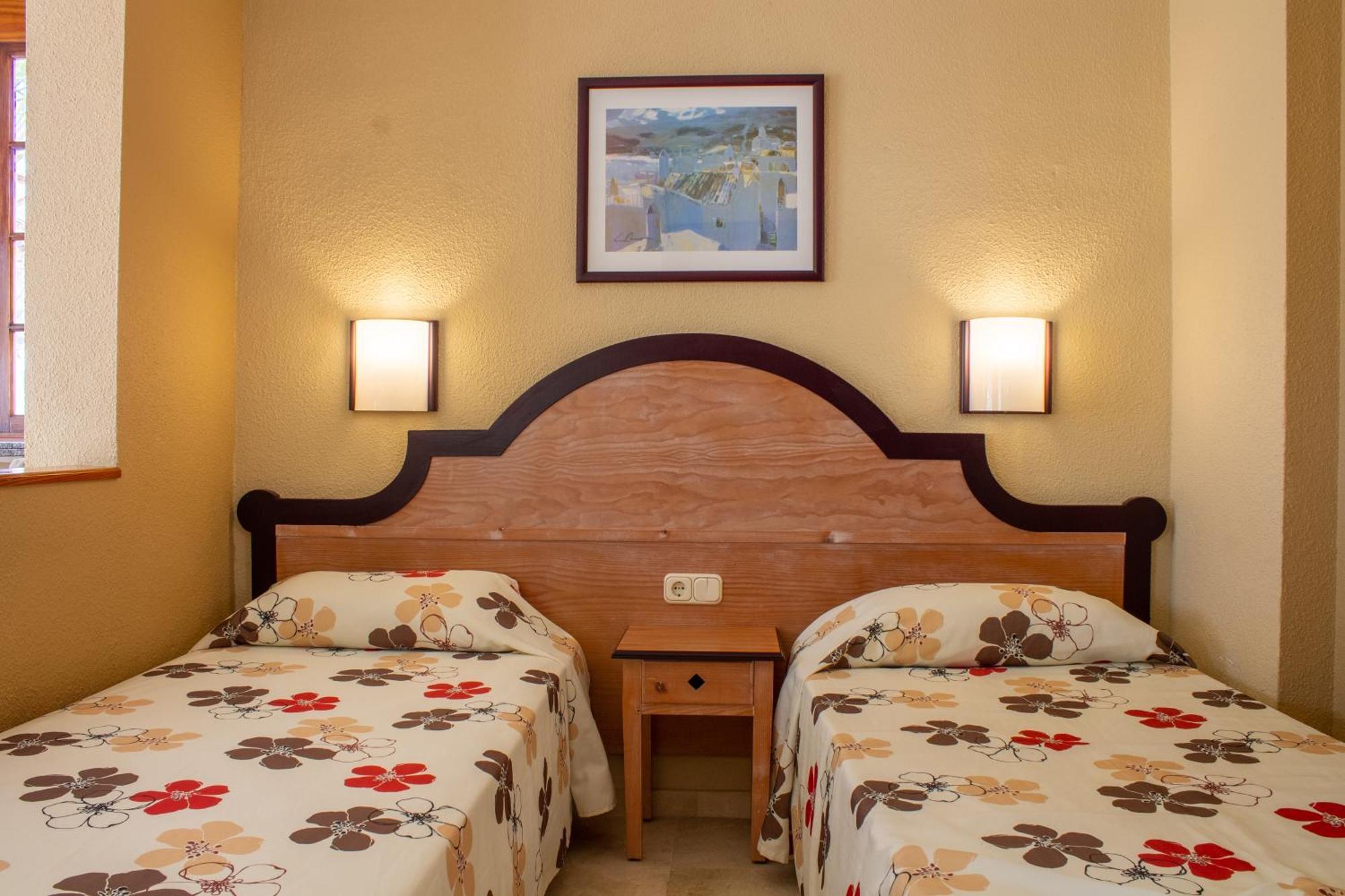 Apartamentos El Beril Costa Adeje Exterior photo