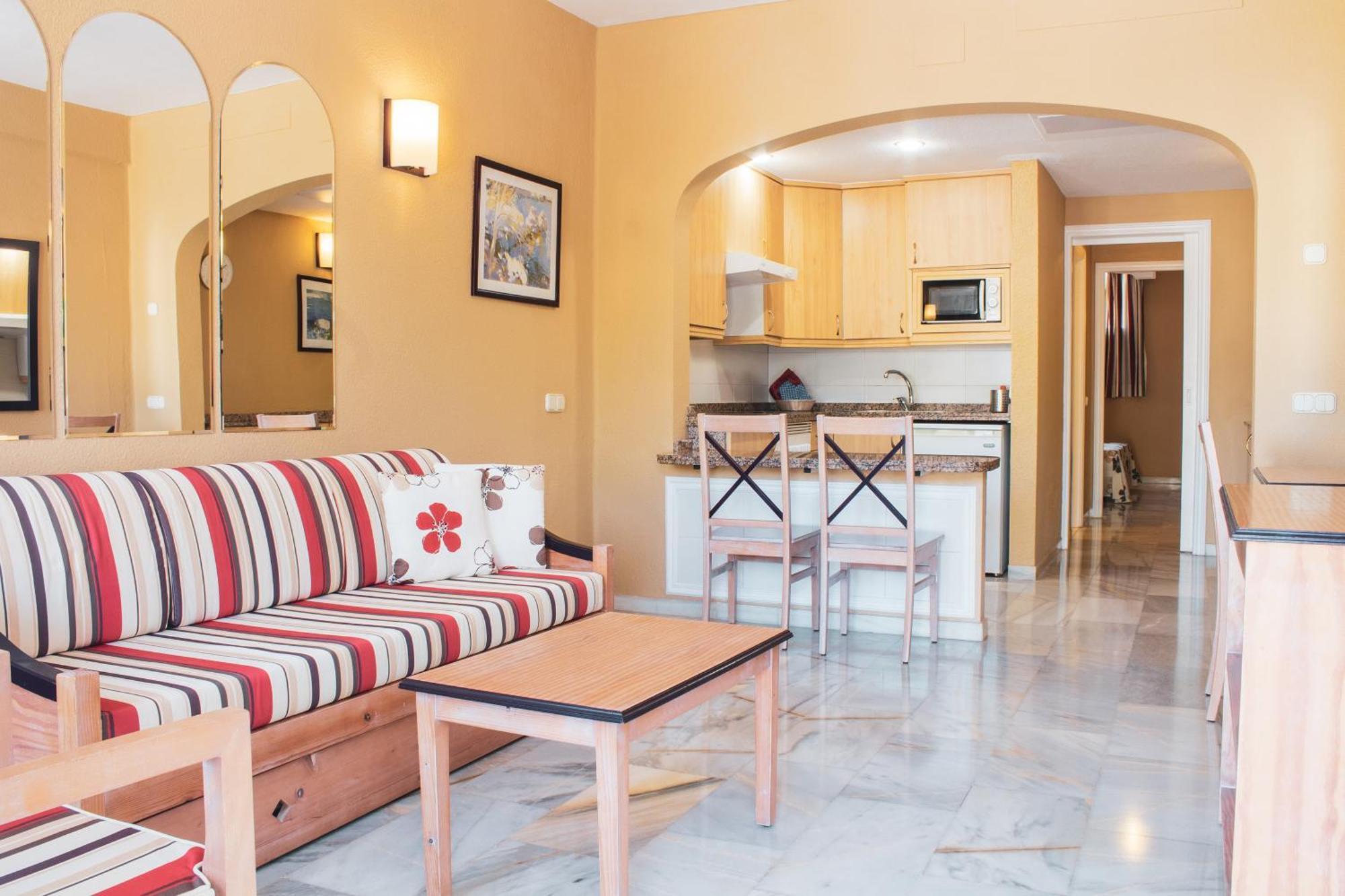 Apartamentos El Beril Costa Adeje Exterior photo