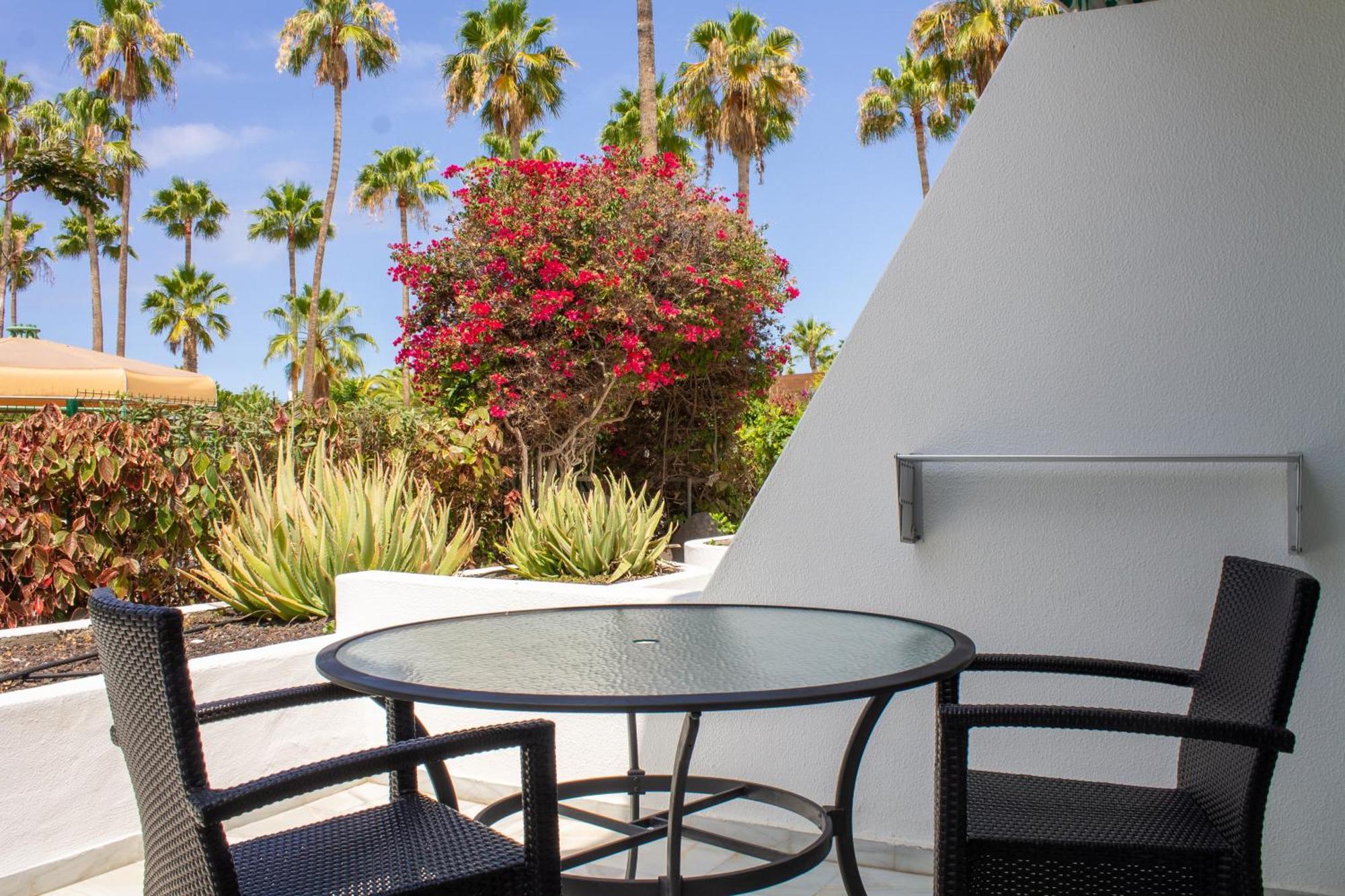 Apartamentos El Beril Costa Adeje Exterior photo