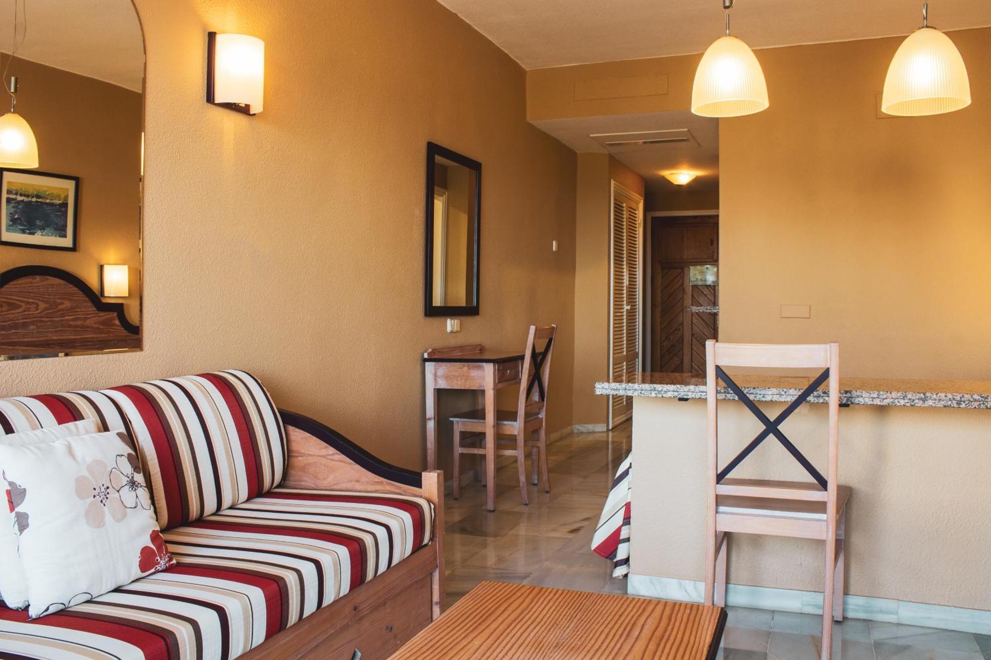 Apartamentos El Beril Costa Adeje Exterior photo