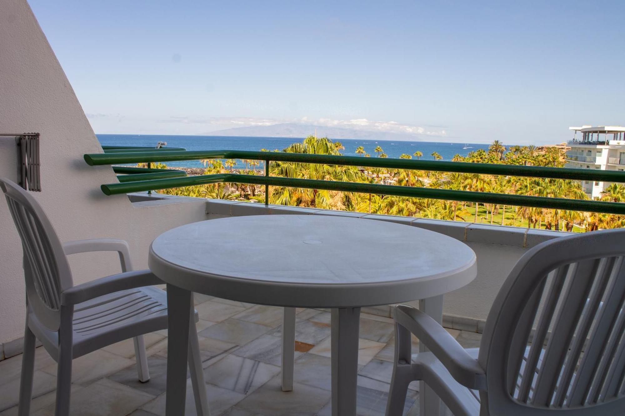 Apartamentos El Beril Costa Adeje Exterior photo